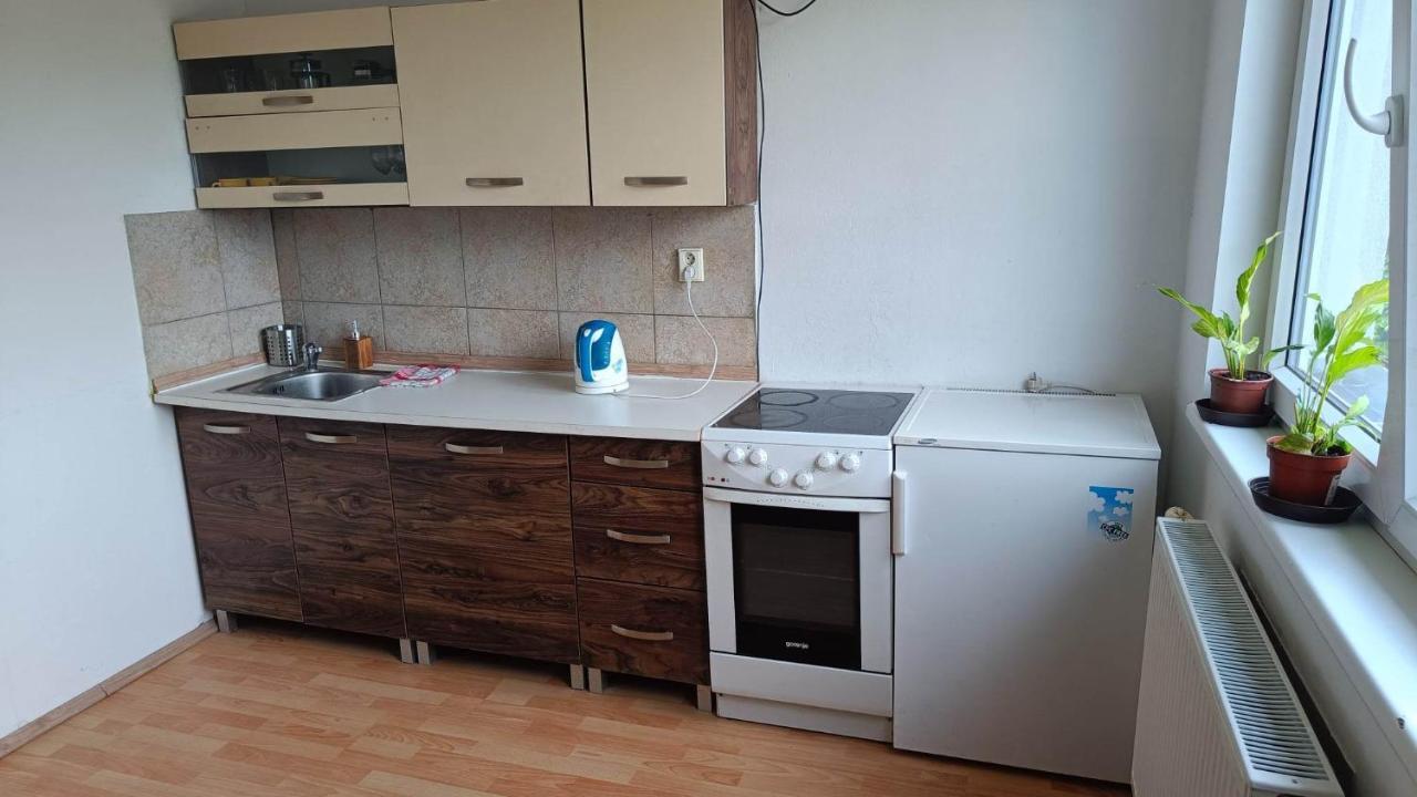 Hobiti Doupe Apartment Strazisko