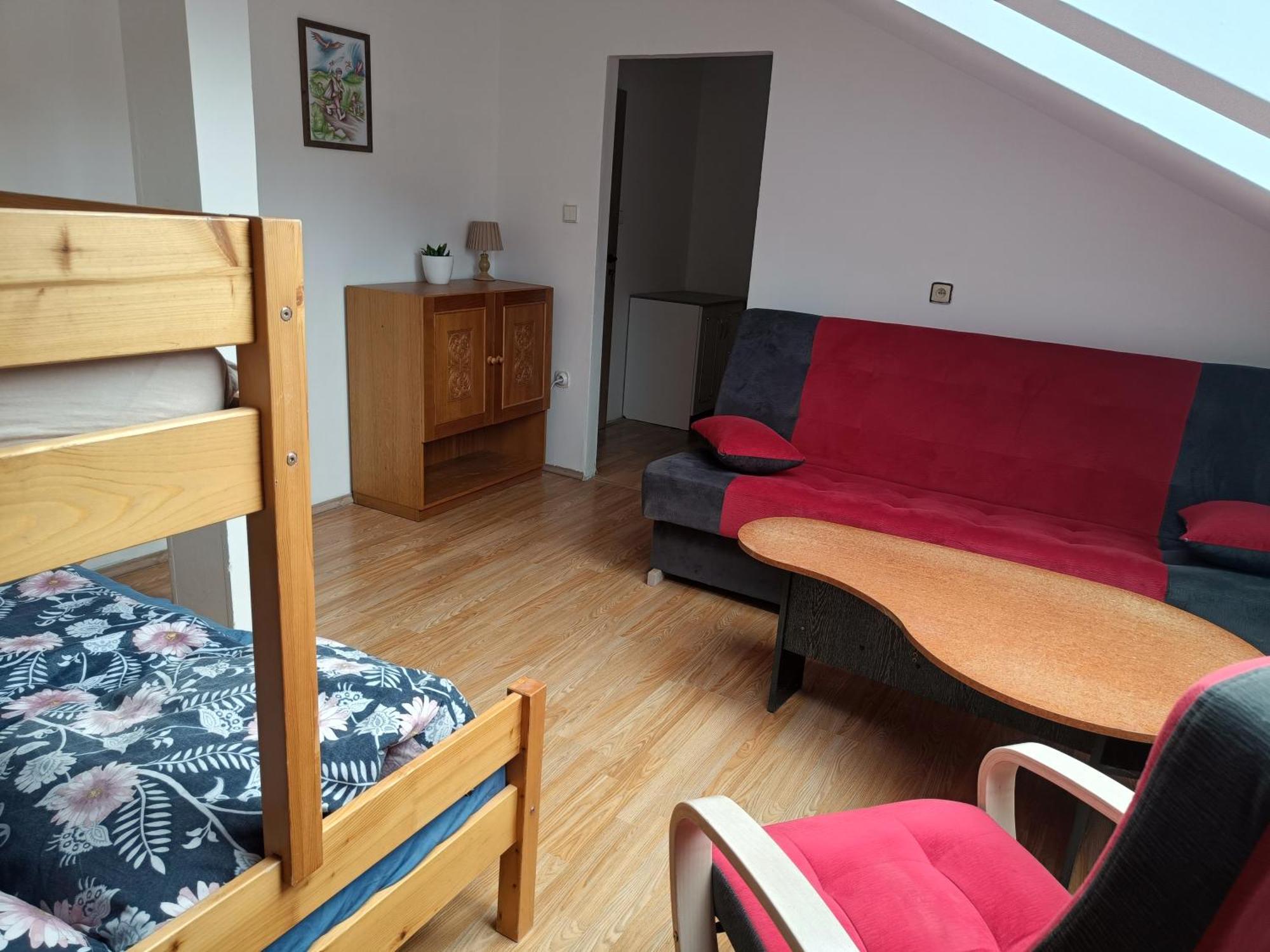 Hobiti Doupe Apartment *